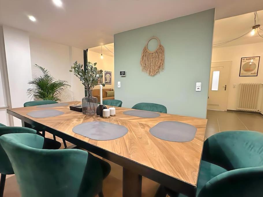 Urban & Chic: 2Bdr, Parkplatz Apartment Витен Екстериор снимка