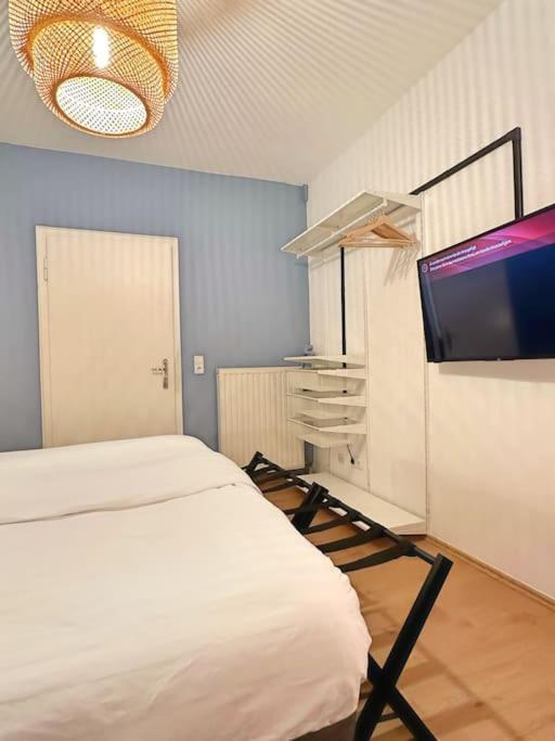 Urban & Chic: 2Bdr, Parkplatz Apartment Витен Екстериор снимка