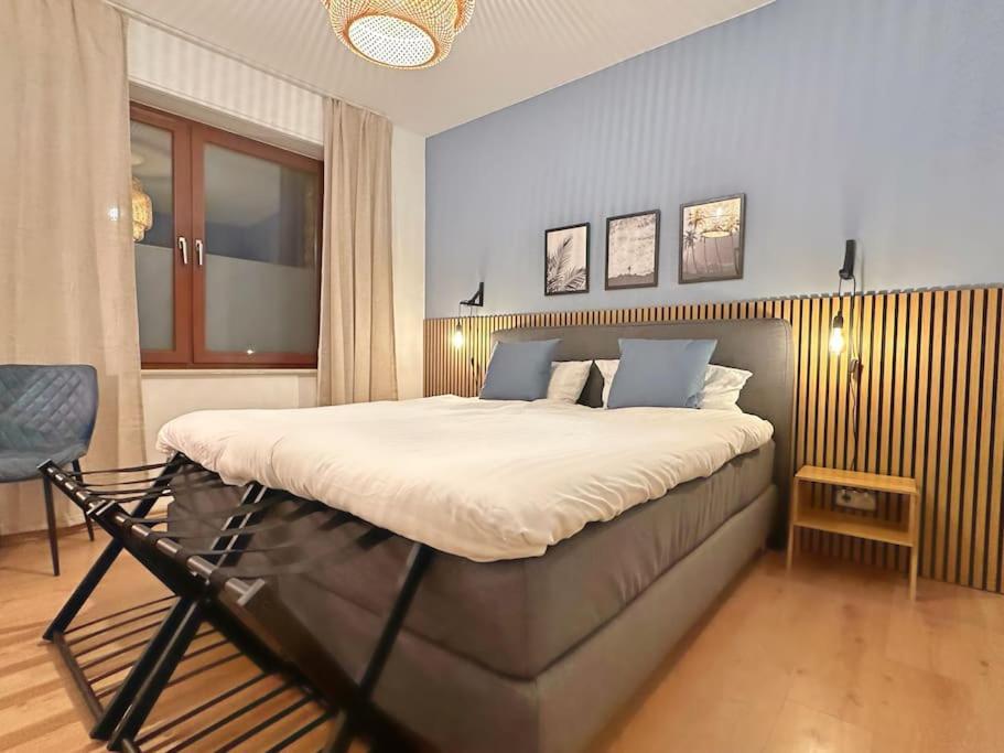 Urban & Chic: 2Bdr, Parkplatz Apartment Витен Екстериор снимка