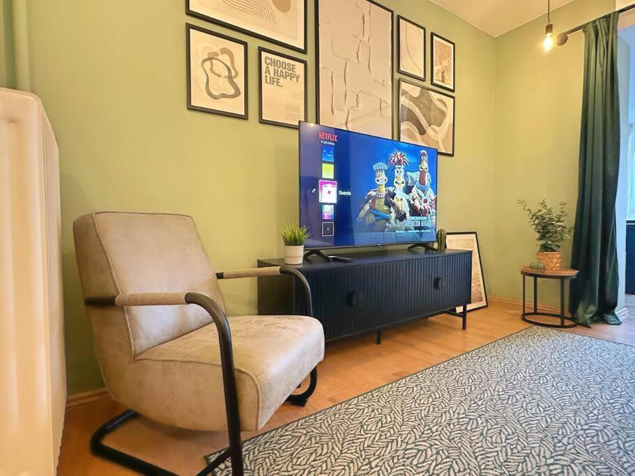 Urban & Chic: 2Bdr, Parkplatz Apartment Витен Екстериор снимка